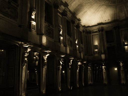 Allestimento Mostra 23-SHIRIN-NESHAT 01